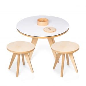 Table en bois pour enfants et ses tabourets