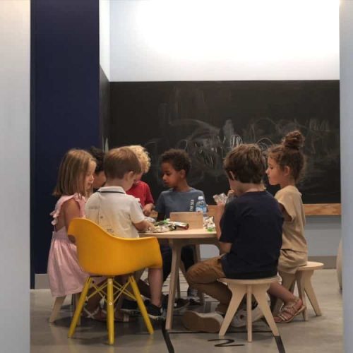 grande table activités enfant maternelle